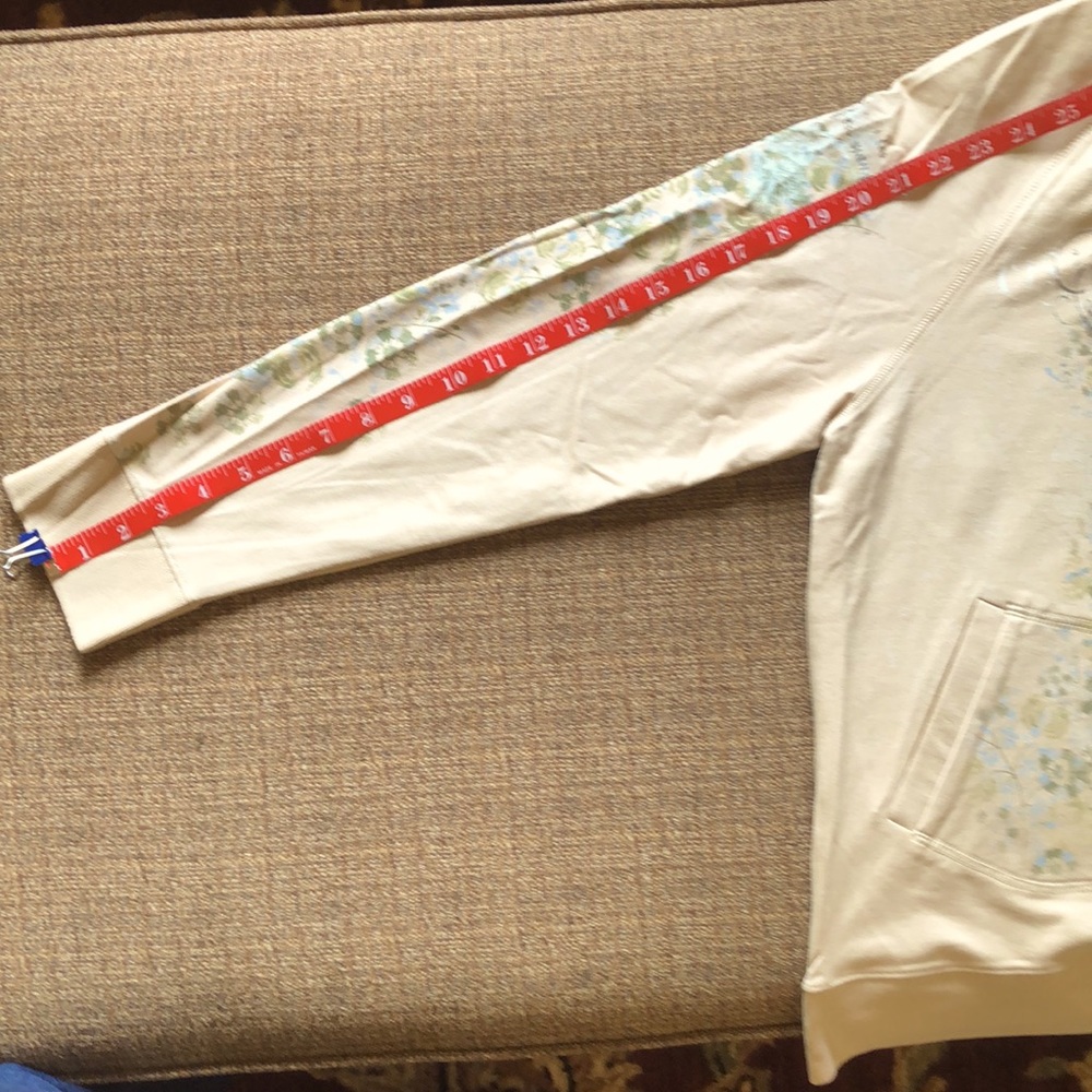 Cream Hoodie with Floral Design - Picture 5 of 12